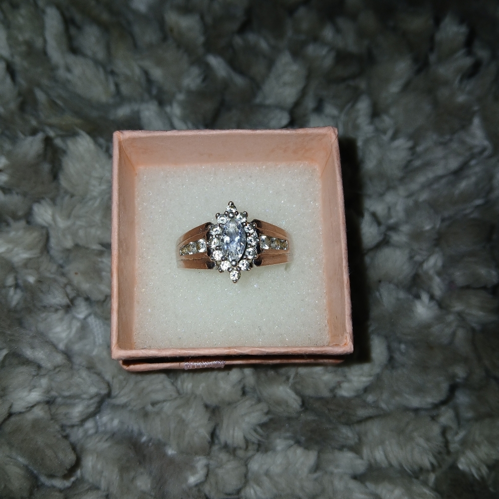 Elegant 925 Silver Women's Ring